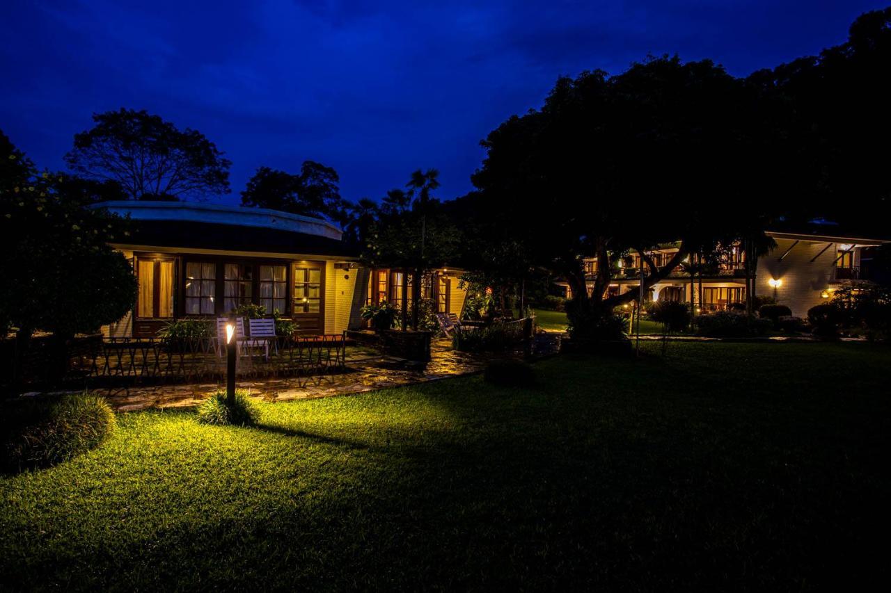 Fish Tail Lodge Похара Екстериор снимка