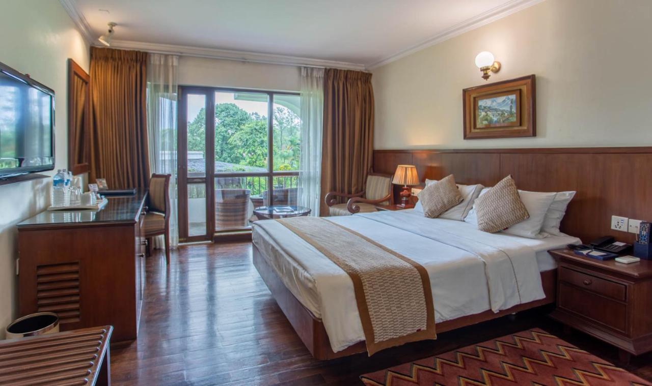 Fish Tail Lodge Похара Екстериор снимка