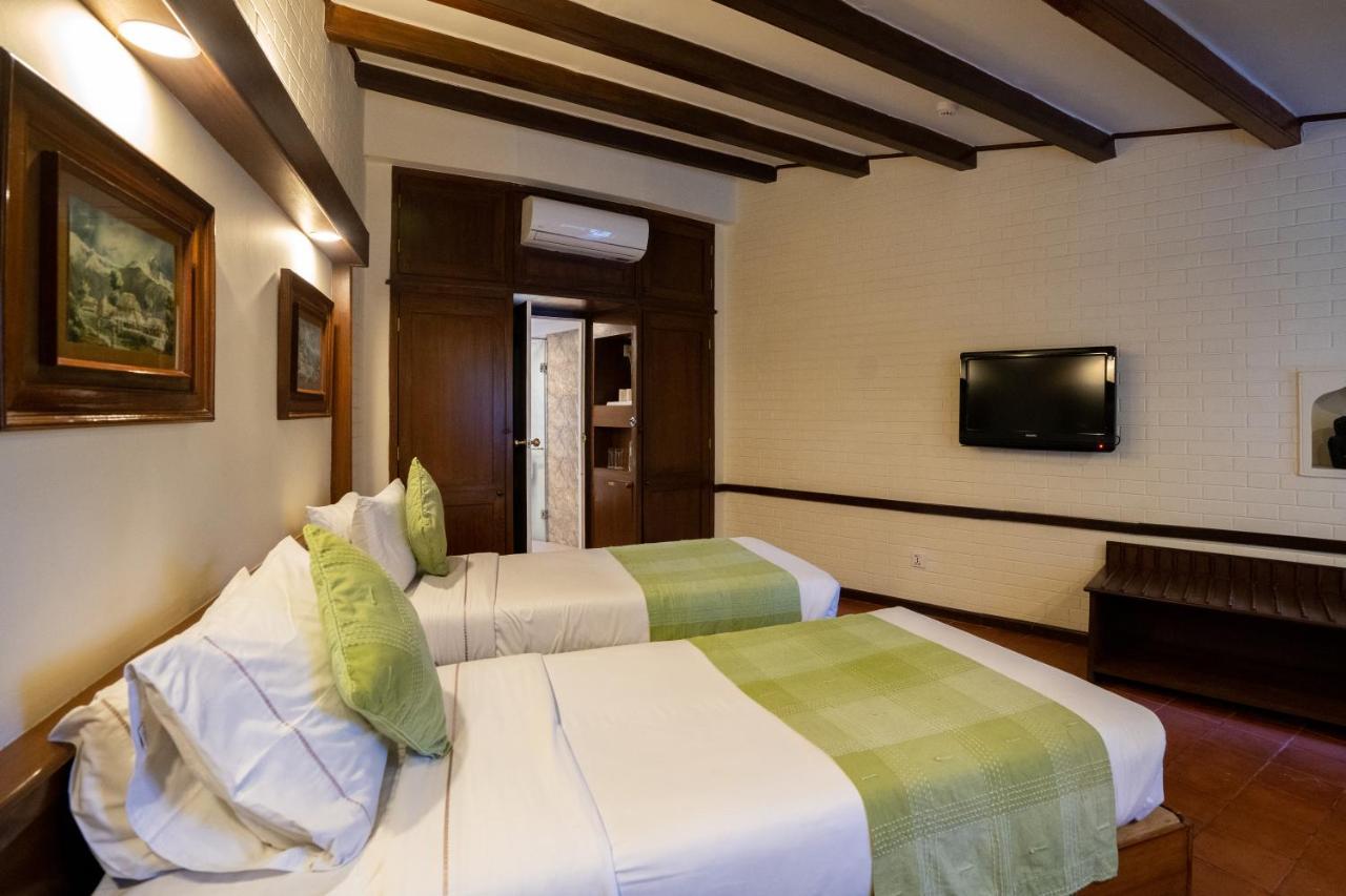 Fish Tail Lodge Похара Екстериор снимка